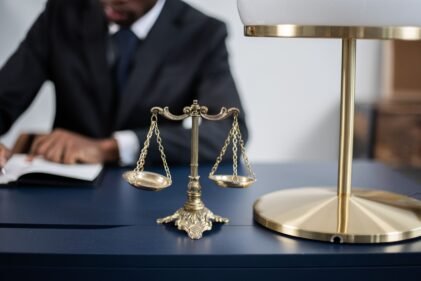 International Commercial Arbitration: An Effective Mechanism for Resolving Commercial Disputes in a Changing World 2 International Commercial Arbitration: An Effective Mechanism for Resolving Commercial Disputes in a Changing World